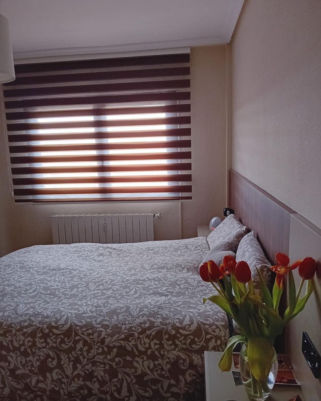 decoración textil completa habitacion, cortina y colcha